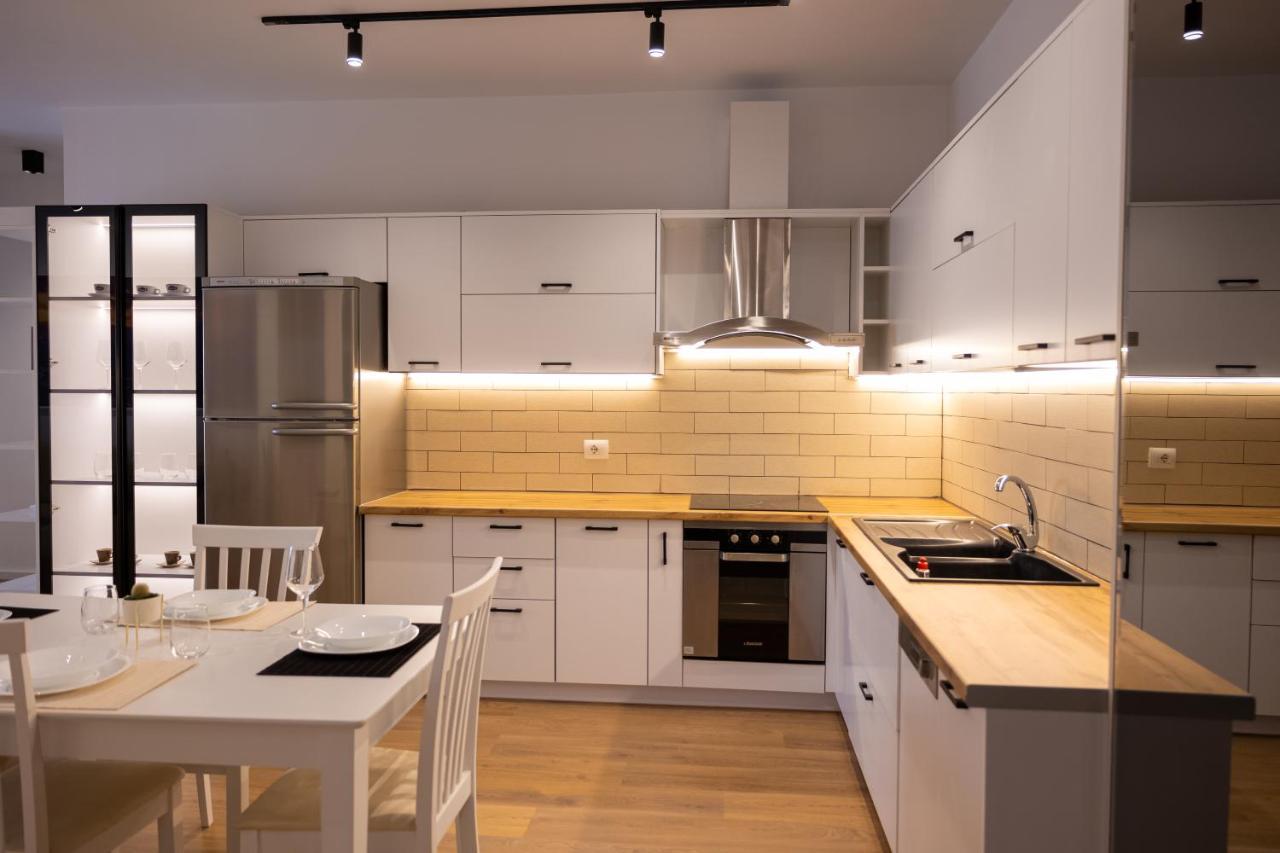 Victoria Lungomare Apartment Vlorë エクステリア 写真