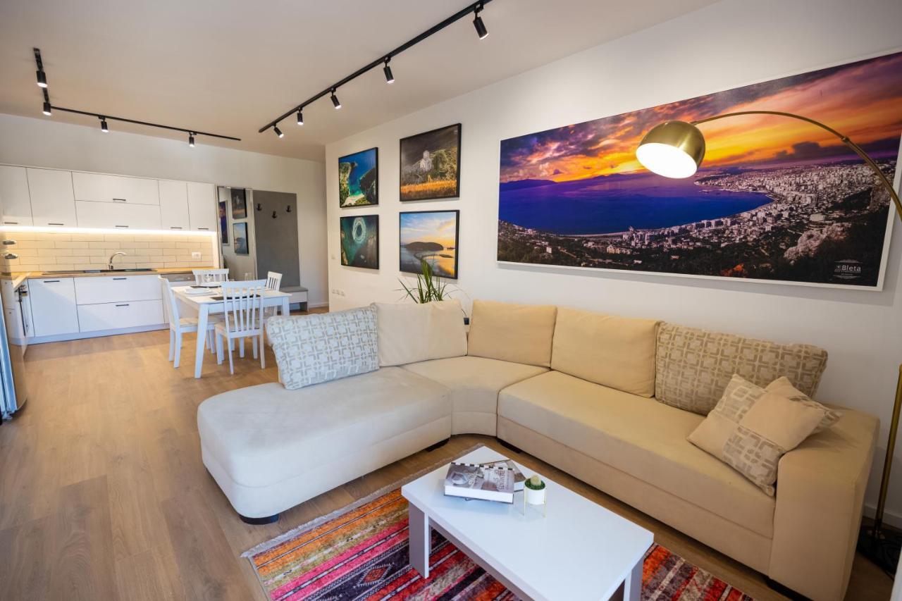 Victoria Lungomare Apartment Vlorë エクステリア 写真